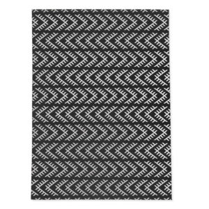 black and white geometric minimal rug