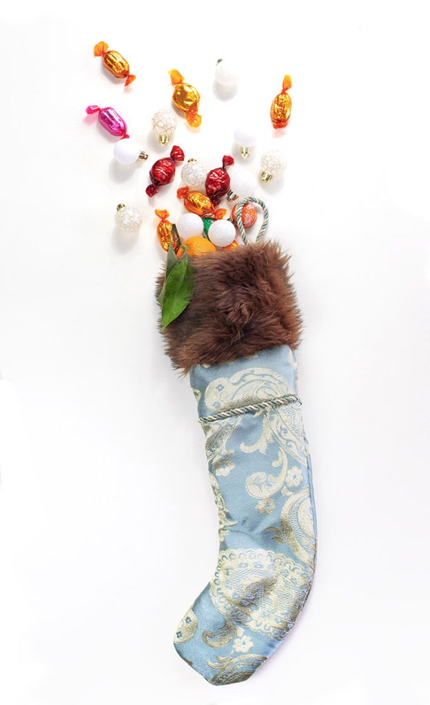 DIY handmade Christmas stocking with fur cuff, free pattern available!