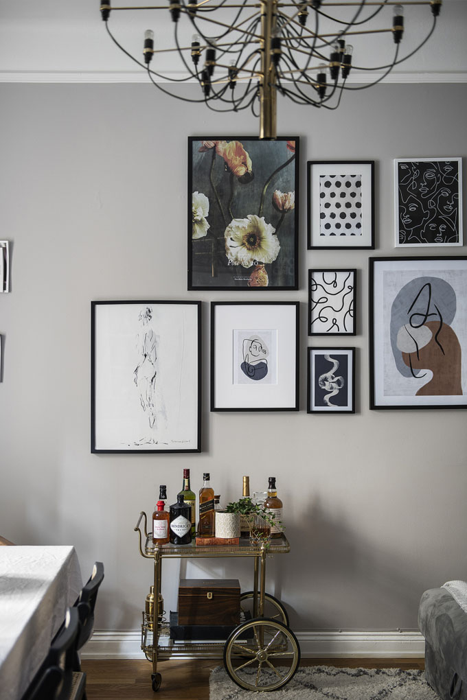 scandinavian interior designers don't overdo it when it comes to artwork - gallery walls are usually more on the restrained side