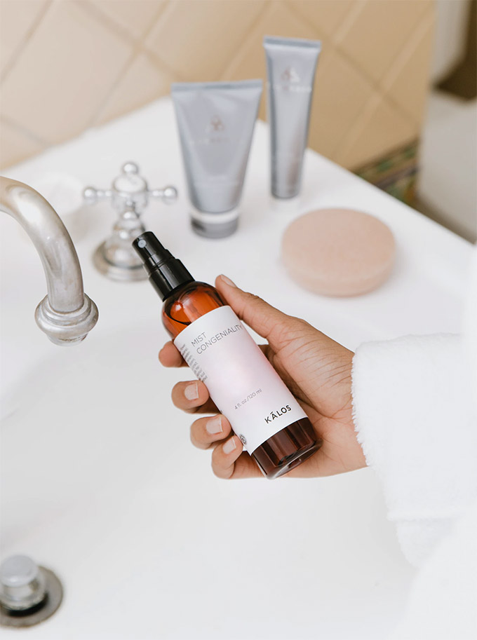 home made fabric spray is a great solution for freshening up your linens, clothing, and other fabric items without having to use harsh chemicals or spend a lot of money on store-bought products.
