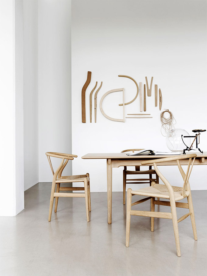 beautiful mid-century modern wishbone chairs