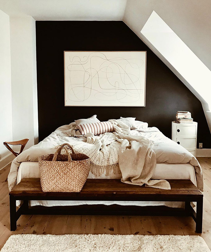 use large art pieces in a small room