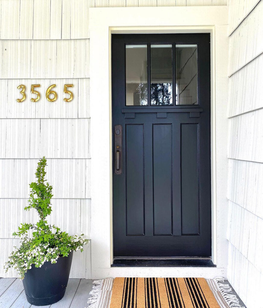 Sherwin Williams Tricorn Black: Should You Pick This Paint? - Posh Pennies