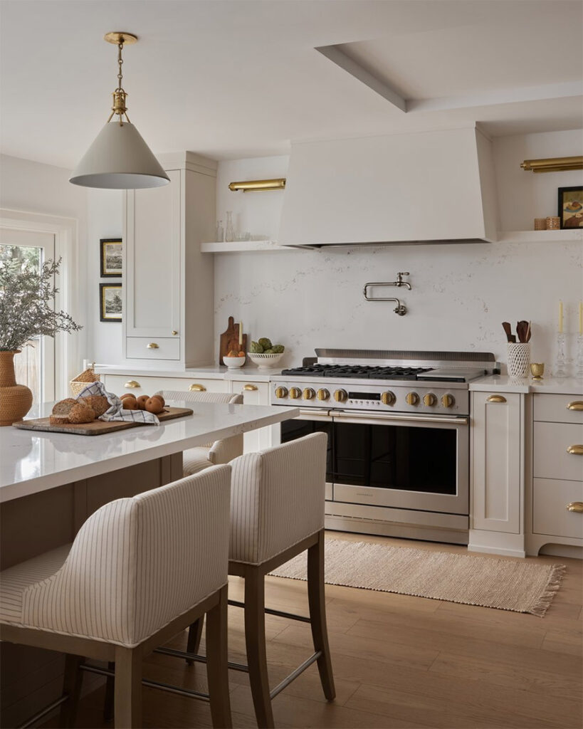 How To Mix Metals Like an Interior Designer! - Posh Pennies