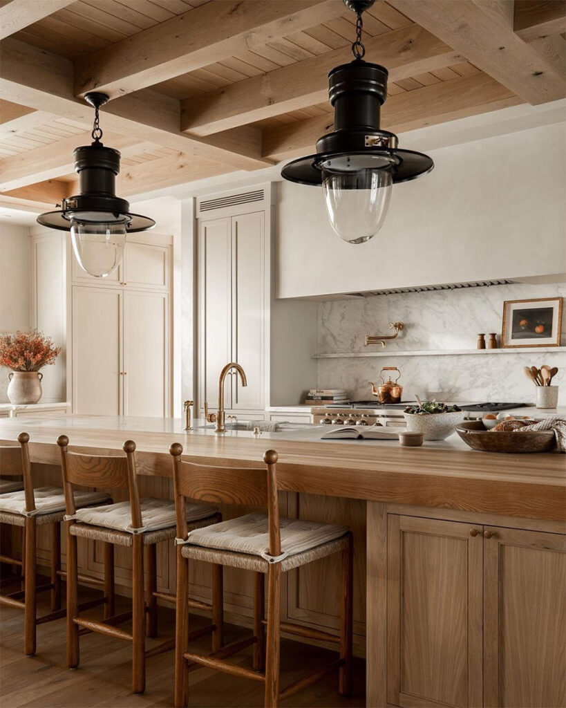 How To Mix Metals Like an Interior Designer! - Posh Pennies