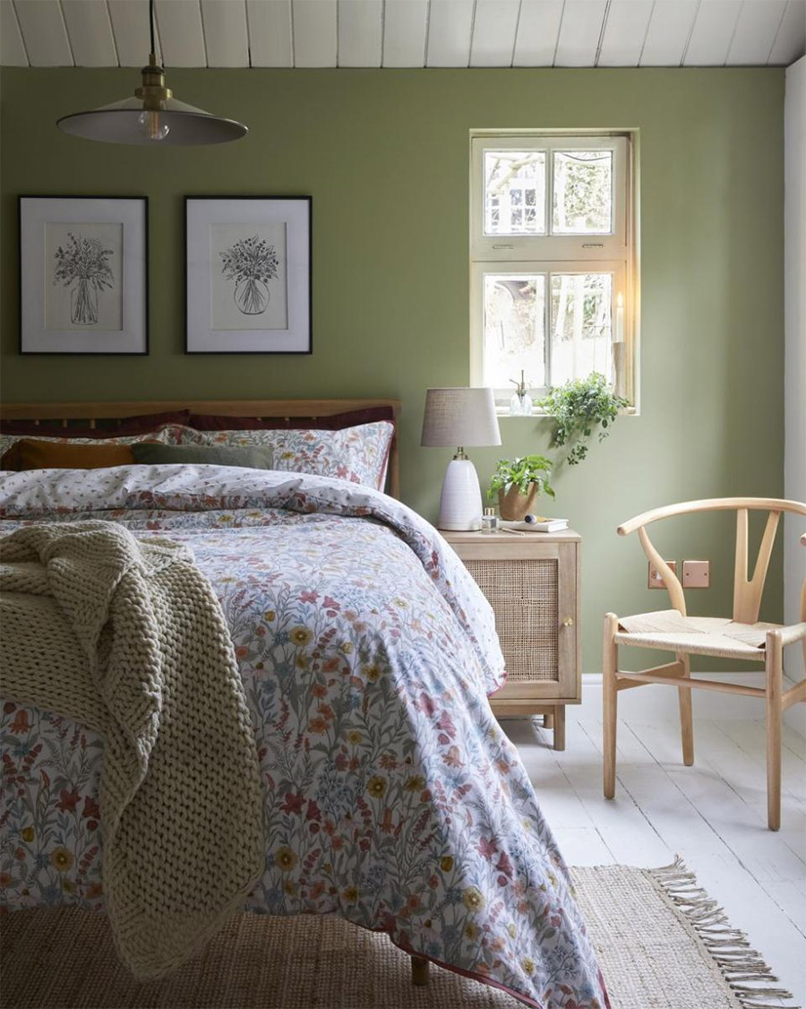 Stunning Green Bedroom Ideas - Tips & Inspiration for 2025 - Posh Pennies